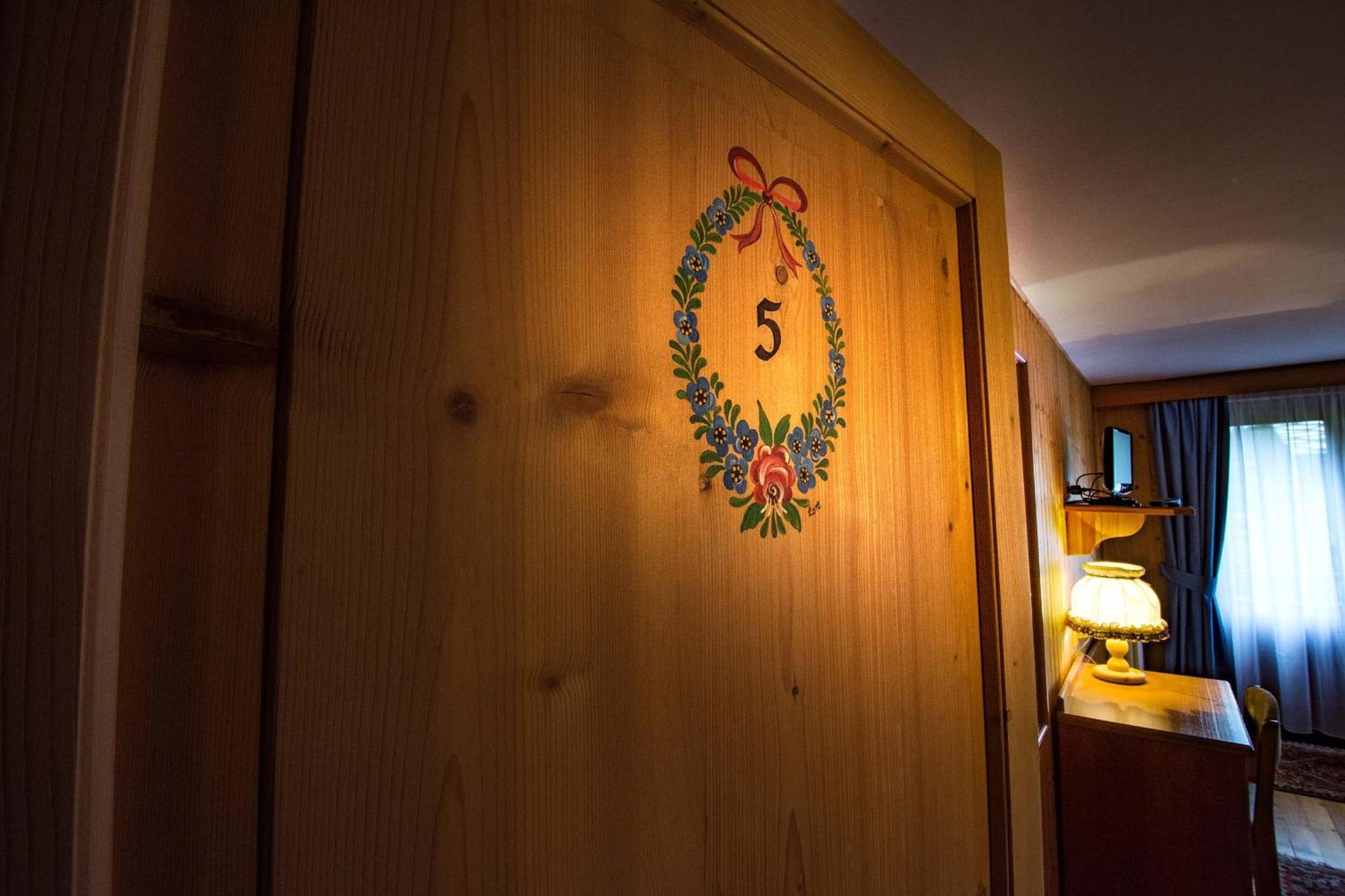 Hotel Gran Baita Gressoney-Saint-Jean Room photo